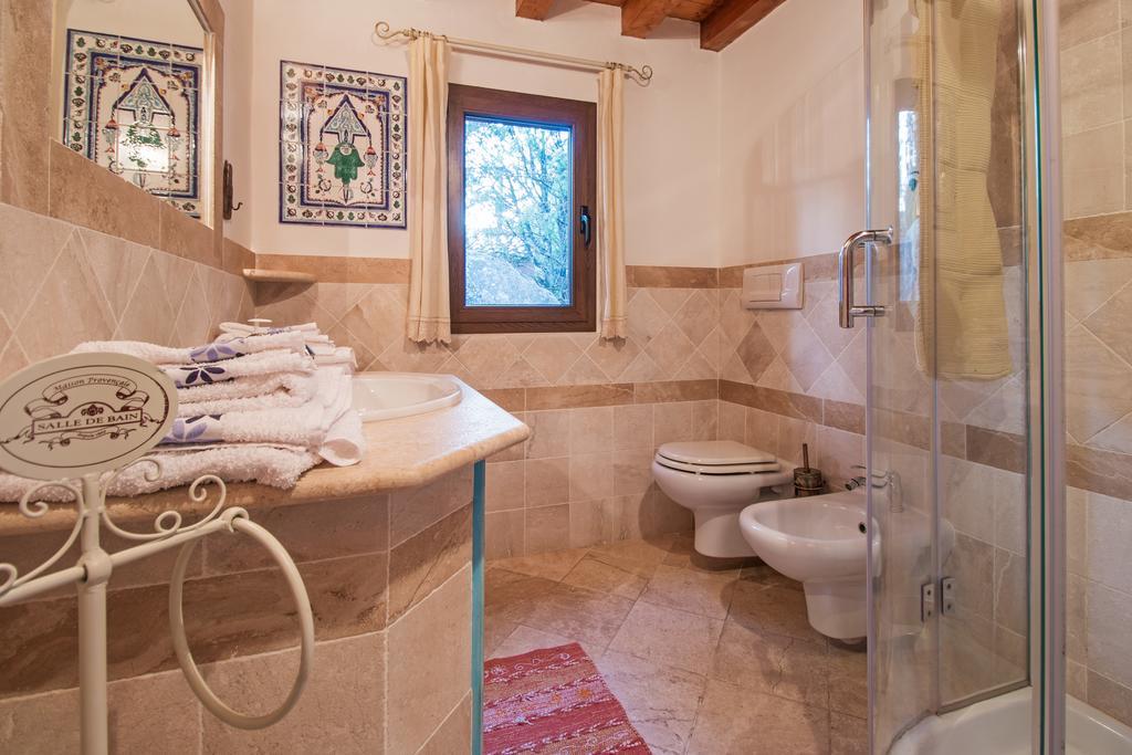 Casa Vacanze San Pantaleo Villa ภายนอก รูปภาพ