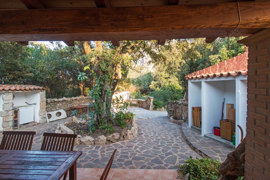 Casa Vacanze San Pantaleo Villa ภายนอก รูปภาพ