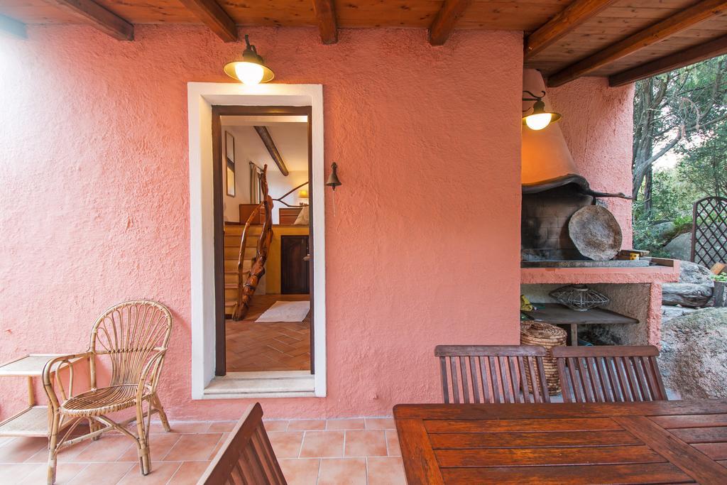 Casa Vacanze San Pantaleo Villa ภายนอก รูปภาพ