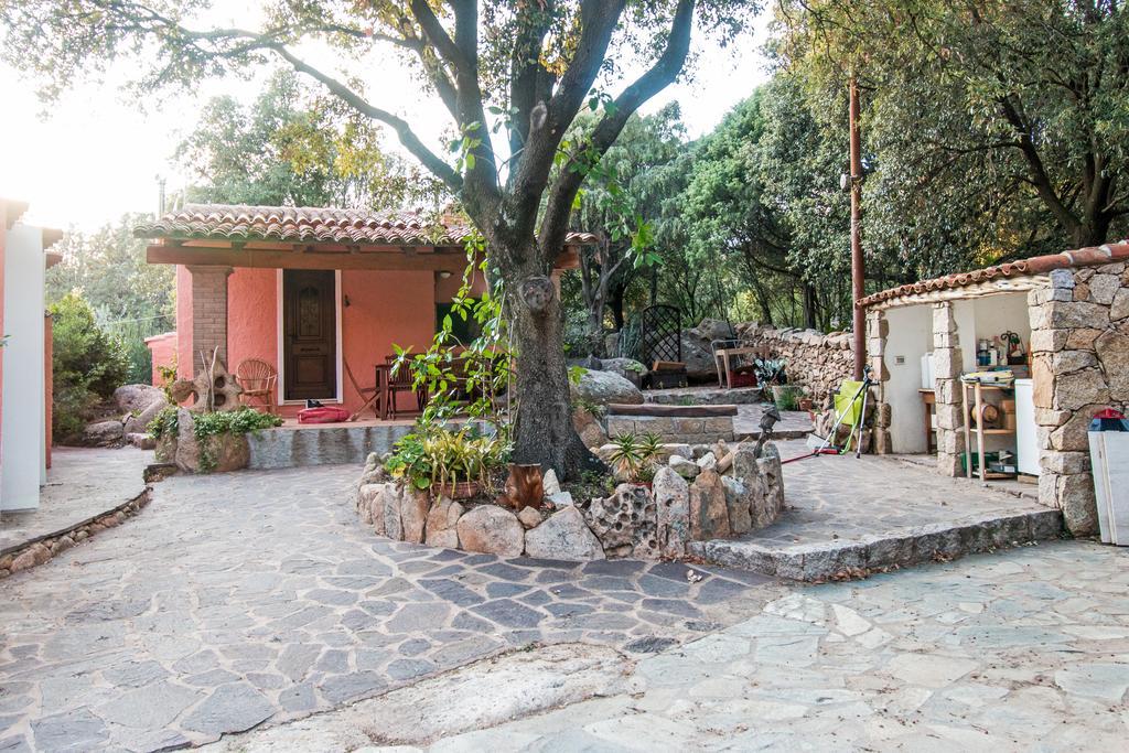 Casa Vacanze San Pantaleo Villa ภายนอก รูปภาพ