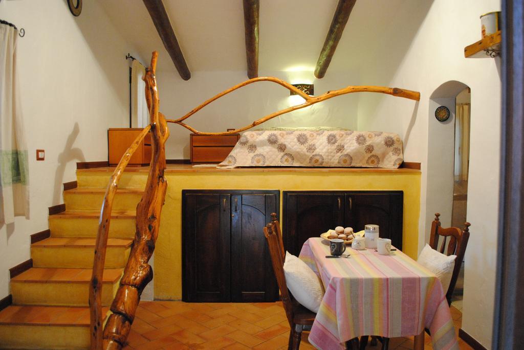 Casa Vacanze San Pantaleo Villa ภายนอก รูปภาพ